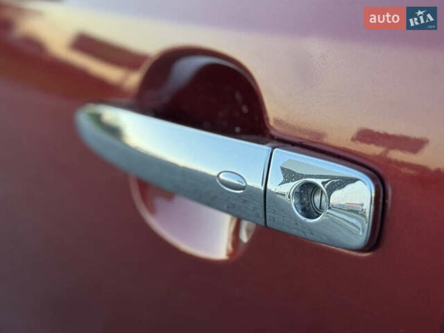 Красный Ниссан Лиф, объемом двигателя 0 л и пробегом 95 тыс. км за 5400 $, фото 40 на Automoto.ua