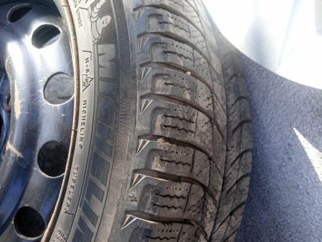 Червоний Ніссан Ліф, об'ємом двигуна 0 л та пробігом 89 тис. км за 6900 $, фото 9 на Automoto.ua