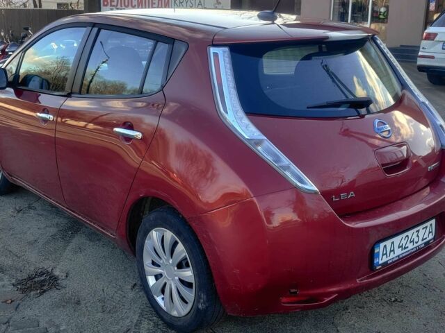 Червоний Ніссан Ліф, об'ємом двигуна 0 л та пробігом 195 тис. км за 2909 $, фото 1 на Automoto.ua