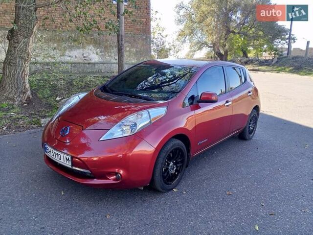 Червоний Ніссан Ліф, об'ємом двигуна 0 л та пробігом 93 тис. км за 5500 $, фото 4 на Automoto.ua