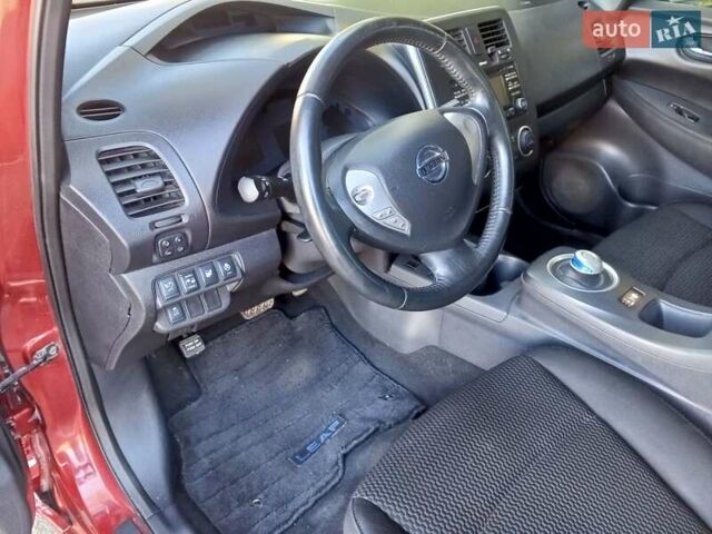Червоний Ніссан Ліф, об'ємом двигуна 0 л та пробігом 93 тис. км за 5500 $, фото 46 на Automoto.ua