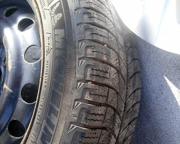 Червоний Ніссан Ліф, об'ємом двигуна 0 л та пробігом 89 тис. км за 6900 $, фото 8 на Automoto.ua