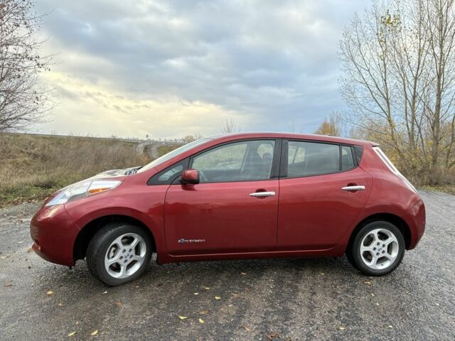 Червоний Ніссан Ліф, об'ємом двигуна 0 л та пробігом 89 тис. км за 6900 $, фото 4 на Automoto.ua