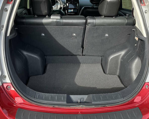 Червоний Ніссан Ліф, об'ємом двигуна 0 л та пробігом 184 тис. км за 8600 $, фото 15 на Automoto.ua