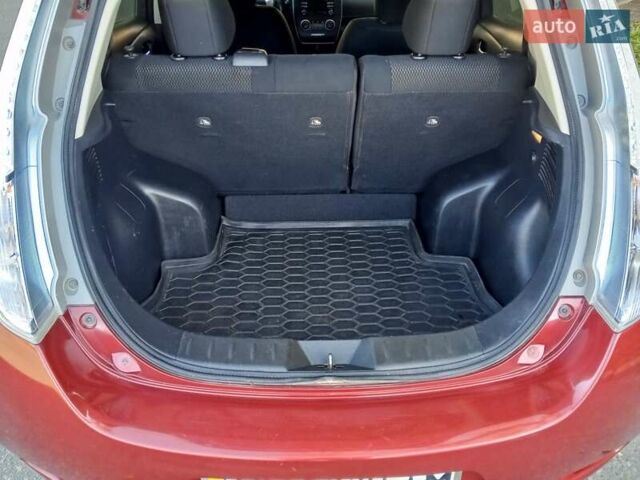 Червоний Ніссан Ліф, об'ємом двигуна 0 л та пробігом 93 тис. км за 5500 $, фото 38 на Automoto.ua