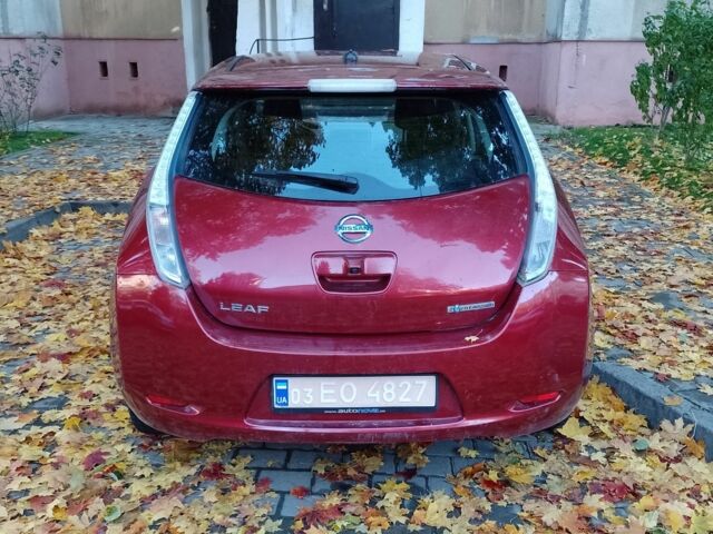 Червоний Ніссан Ліф, об'ємом двигуна 0 л та пробігом 100 тис. км за 4700 $, фото 4 на Automoto.ua