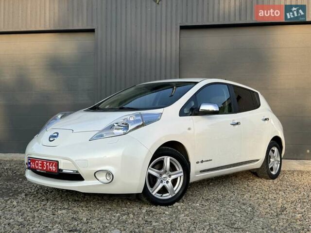 Червоний Ніссан Ліф, об'ємом двигуна 0 л та пробігом 90 тис. км за 5999 $, фото 12 на Automoto.ua