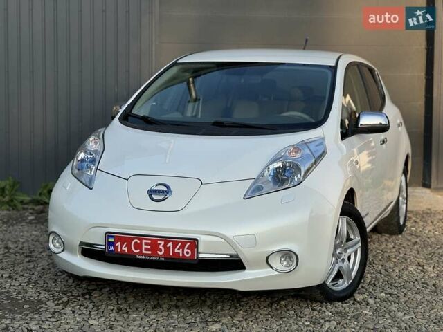 Червоний Ніссан Ліф, об'ємом двигуна 0 л та пробігом 90 тис. км за 5999 $, фото 11 на Automoto.ua