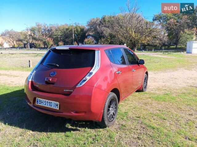 Червоний Ніссан Ліф, об'ємом двигуна 0 л та пробігом 93 тис. км за 5500 $, фото 13 на Automoto.ua