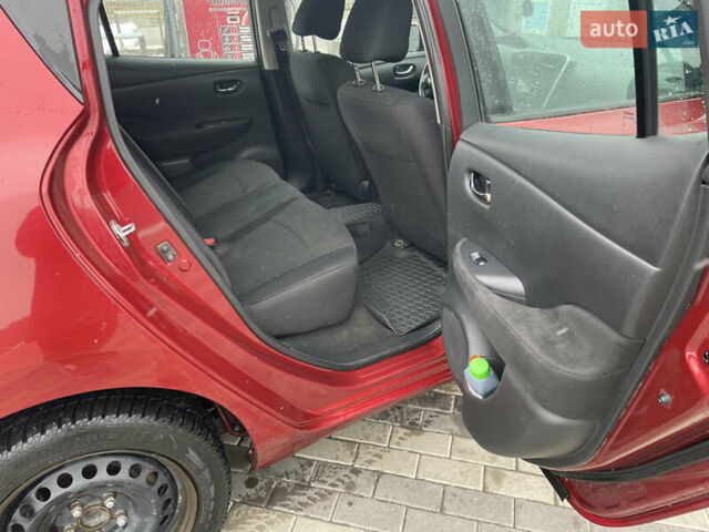 Красный Ниссан Лиф, объемом двигателя 0 л и пробегом 156 тыс. км за 6500 $, фото 10 на Automoto.ua