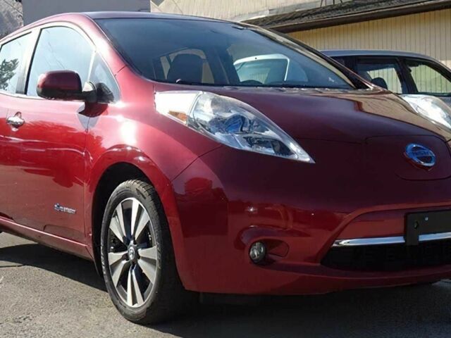 Червоний Ніссан Ліф, об'ємом двигуна 0 л та пробігом 90 тис. км за 7800 $, фото 2 на Automoto.ua