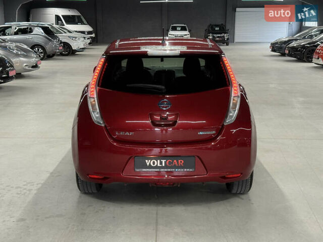 Красный Ниссан Лиф, объемом двигателя 0 л и пробегом 153 тыс. км за 6900 $, фото 35 на Automoto.ua