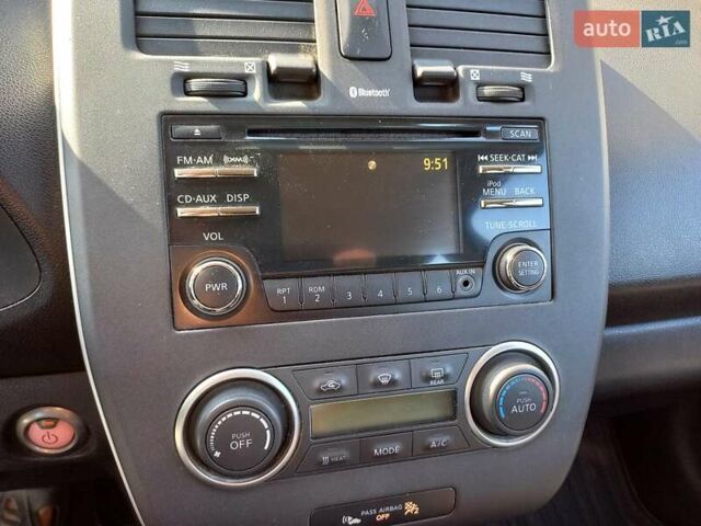 Красный Ниссан Лиф, объемом двигателя 0 л и пробегом 148 тыс. км за 6800 $, фото 3 на Automoto.ua