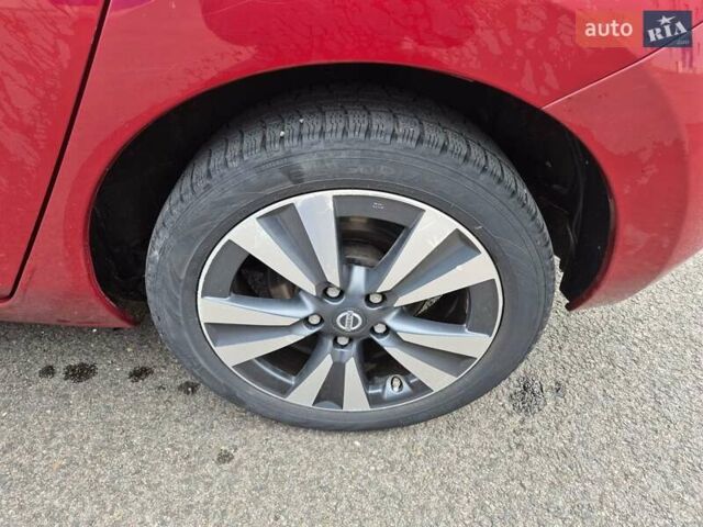 Красный Ниссан Лиф, объемом двигателя 0 л и пробегом 87 тыс. км за 7500 $, фото 15 на Automoto.ua