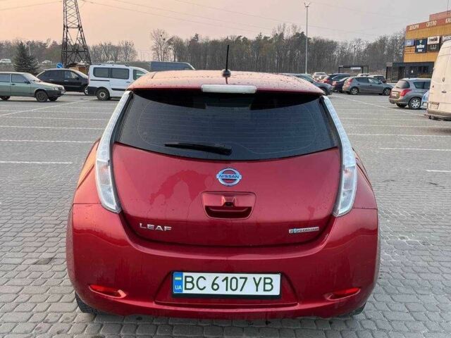 Красный Ниссан Лиф, объемом двигателя 0 л и пробегом 178 тыс. км за 6299 $, фото 5 на Automoto.ua