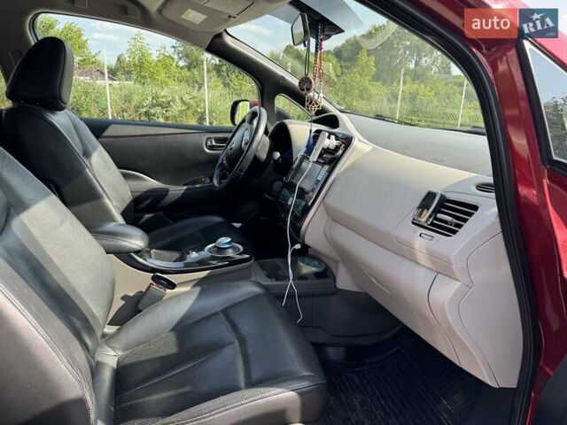 Червоний Ніссан Ліф, об'ємом двигуна 0 л та пробігом 152 тис. км за 6000 $, фото 11 на Automoto.ua