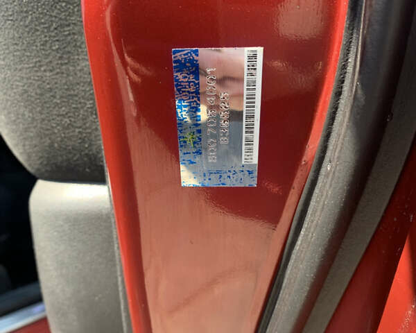 Красный Ниссан Лиф, объемом двигателя 0 л и пробегом 130 тыс. км за 8100 $, фото 16 на Automoto.ua