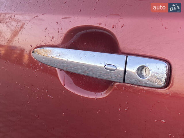 Красный Ниссан Лиф, объемом двигателя 0 л и пробегом 192 тыс. км за 5300 $, фото 8 на Automoto.ua