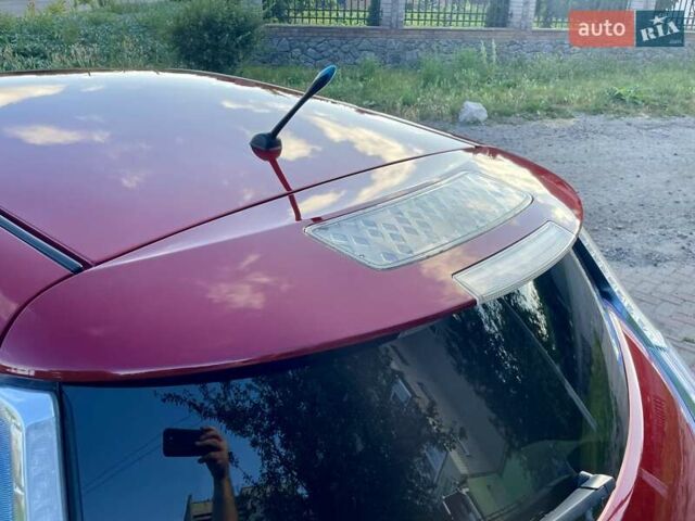 Ниссан Лиф 2014 в Виннице на Automoto.ua Красный Ниссан Лиф, объемом двигателя 0 л и пробегом 114 тыс. км за 6950 $, фото 4 на Automoto.ua