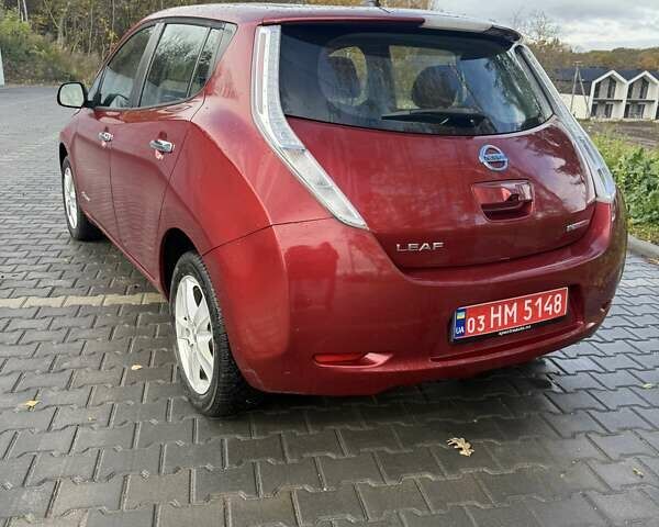 Красный Ниссан Лиф, объемом двигателя 0 л и пробегом 129 тыс. км за 6300 $, фото 11 на Automoto.ua