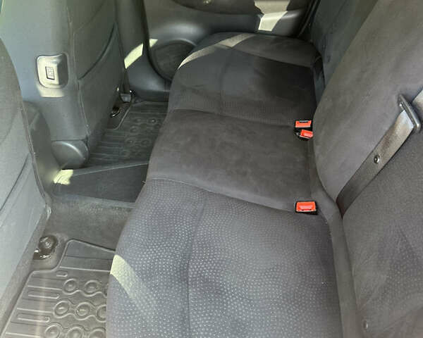 Красный Ниссан Лиф, объемом двигателя 0 л и пробегом 144 тыс. км за 6500 $, фото 7 на Automoto.ua