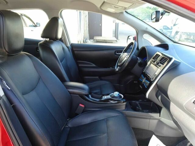 Червоний Ніссан Ліф, об'ємом двигуна 0 л та пробігом 90 тис. км за 7800 $, фото 8 на Automoto.ua