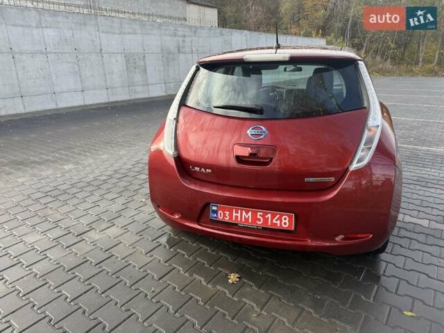 Красный Ниссан Лиф, объемом двигателя 0 л и пробегом 129 тыс. км за 6300 $, фото 10 на Automoto.ua