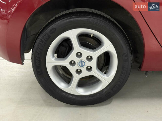 Красный Ниссан Лиф, объемом двигателя 0 л и пробегом 153 тыс. км за 6900 $, фото 23 на Automoto.ua