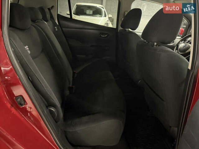 Красный Ниссан Лиф, объемом двигателя 0 л и пробегом 153 тыс. км за 6900 $, фото 54 на Automoto.ua