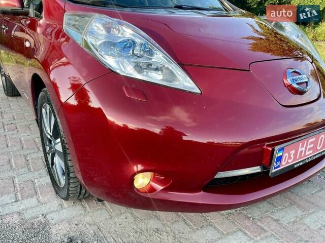 Ниссан Лиф 2014 в Виннице на Automoto.ua Красный Ниссан Лиф, объемом двигателя 0 л и пробегом 114 тыс. км за 6950 $, фото 7 на Automoto.ua