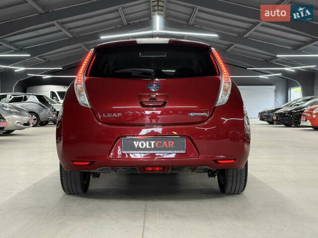 Красный Ниссан Лиф, объемом двигателя 0 л и пробегом 153 тыс. км за 6900 $, фото 33 на Automoto.ua