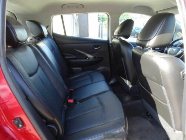 Красный Ниссан Лиф, объемом двигателя 0 л и пробегом 90 тыс. км за 6200 $, фото 10 на Automoto.ua