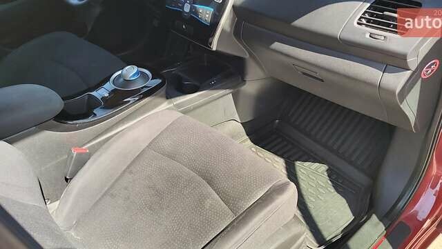 Красный Ниссан Лиф, объемом двигателя 0 л и пробегом 95 тыс. км за 7900 $, фото 16 на Automoto.ua