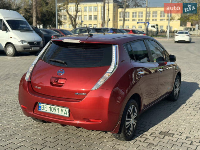 Красный Ниссан Лиф, объемом двигателя 0 л и пробегом 145 тыс. км за 5950 $, фото 16 на Automoto.ua