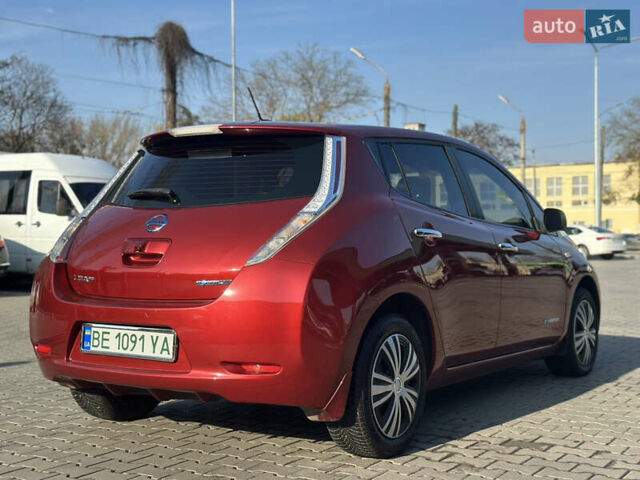 Красный Ниссан Лиф, объемом двигателя 0 л и пробегом 145 тыс. км за 5950 $, фото 15 на Automoto.ua