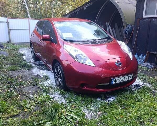 Червоний Ніссан Ліф, об'ємом двигуна 0 л та пробігом 129 тис. км за 6000 $, фото 3 на Automoto.ua