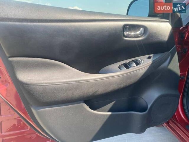Червоний Ніссан Ліф, об'ємом двигуна 0 л та пробігом 92 тис. км за 8890 $, фото 15 на Automoto.ua
