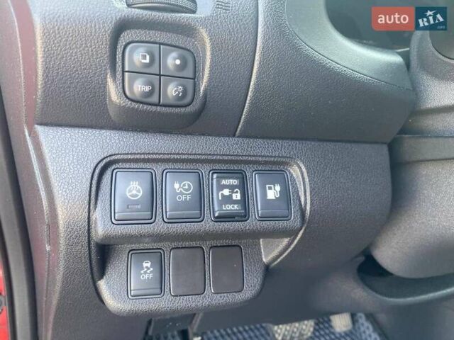 Червоний Ніссан Ліф, об'ємом двигуна 0 л та пробігом 92 тис. км за 8890 $, фото 23 на Automoto.ua