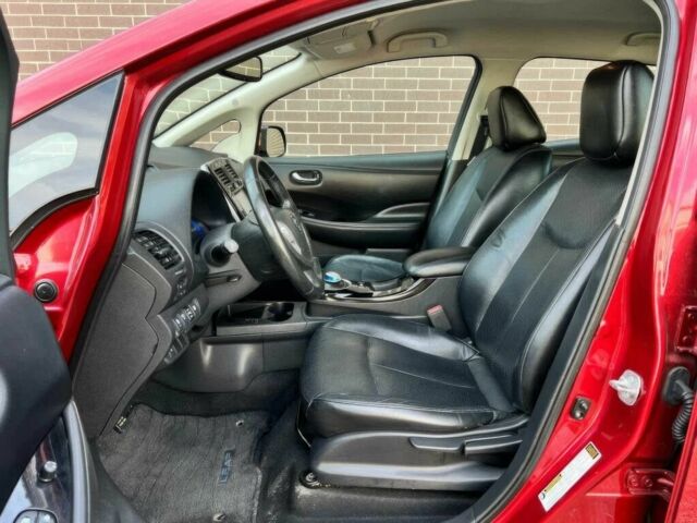 Красный Ниссан Лиф, объемом двигателя 0 л и пробегом 80 тыс. км за 2400 $, фото 8 на Automoto.ua