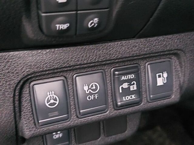 Красный Ниссан Лиф, объемом двигателя 0 л и пробегом 84 тыс. км за 7400 $, фото 15 на Automoto.ua