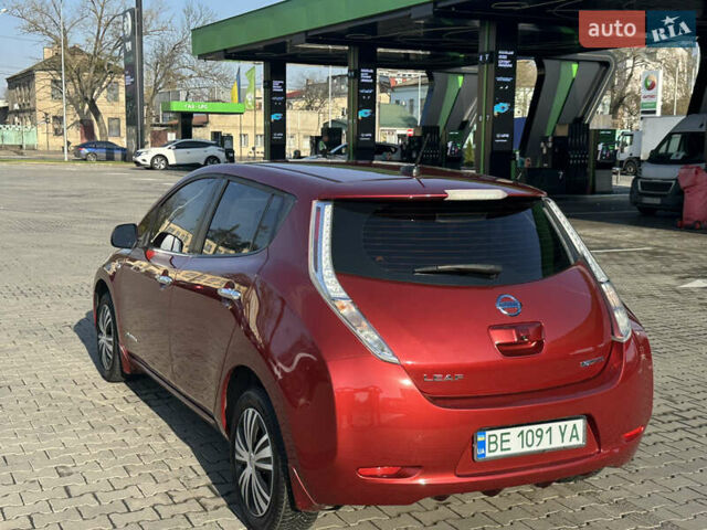 Червоний Ніссан Ліф, об'ємом двигуна 0 л та пробігом 149 тис. км за 6500 $, фото 4 на Automoto.ua