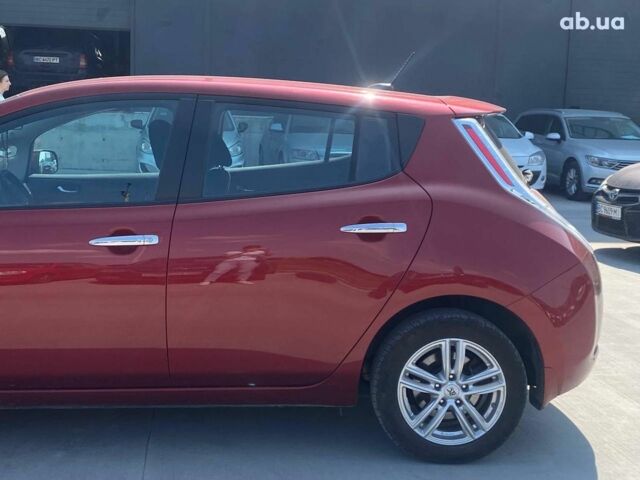 Червоний Ніссан Ліф, об'ємом двигуна 0 л та пробігом 92 тис. км за 8890 $, фото 4 на Automoto.ua