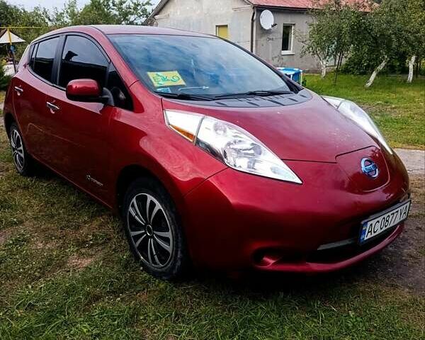 Червоний Ніссан Ліф, об'ємом двигуна 0 л та пробігом 129 тис. км за 6000 $, фото 15 на Automoto.ua