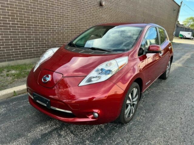 Красный Ниссан Лиф, объемом двигателя 0 л и пробегом 80 тыс. км за 2400 $, фото 2 на Automoto.ua