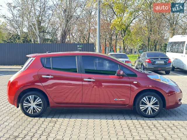 Красный Ниссан Лиф, объемом двигателя 0 л и пробегом 145 тыс. км за 5950 $, фото 20 на Automoto.ua