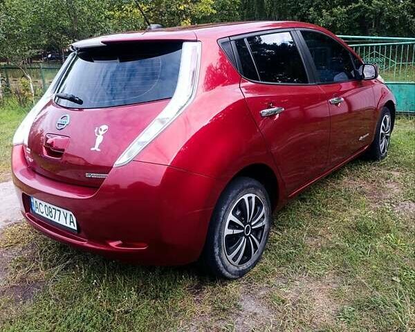 Червоний Ніссан Ліф, об'ємом двигуна 0 л та пробігом 129 тис. км за 6000 $, фото 18 на Automoto.ua