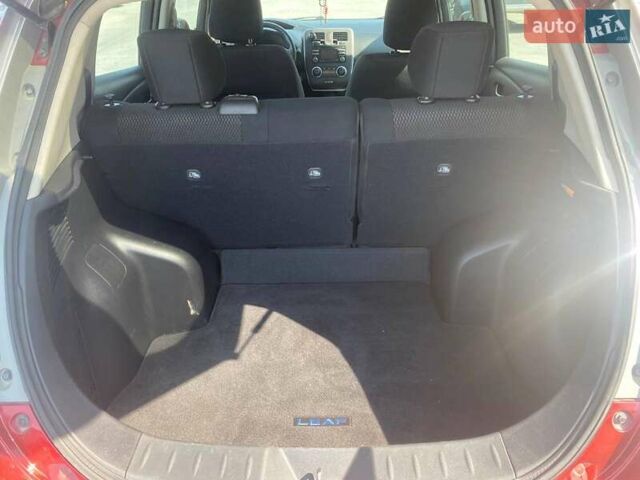 Червоний Ніссан Ліф, об'ємом двигуна 0 л та пробігом 92 тис. км за 8890 $, фото 29 на Automoto.ua