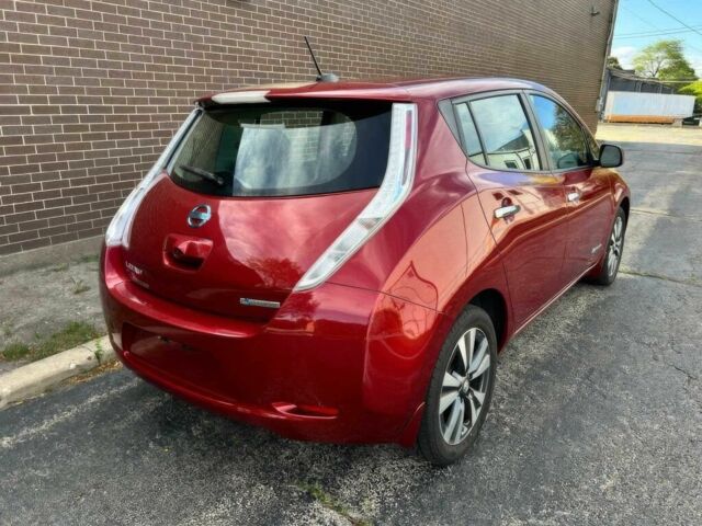 Красный Ниссан Лиф, объемом двигателя 0 л и пробегом 71 тыс. км за 5000 $, фото 5 на Automoto.ua