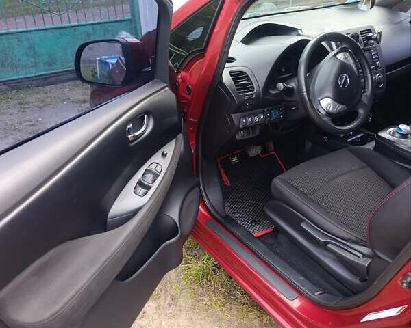 Червоний Ніссан Ліф, об'ємом двигуна 0 л та пробігом 129 тис. км за 6000 $, фото 9 на Automoto.ua