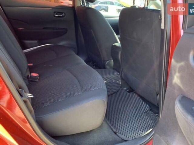 Червоний Ніссан Ліф, об'ємом двигуна 0 л та пробігом 114 тис. км за 7500 $, фото 16 на Automoto.ua